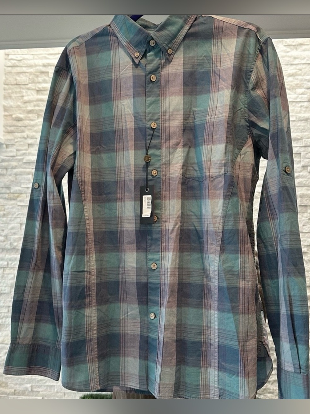 BNWT John Varvatos Multicolor men’s Plaid Button-Down Shirt size Medium